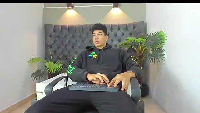 Snapshot of ALAN_REDINGER chatting on September 2025 12:52:01 PM ALAN REDINGER online show from September 2025 12:52:01 PM