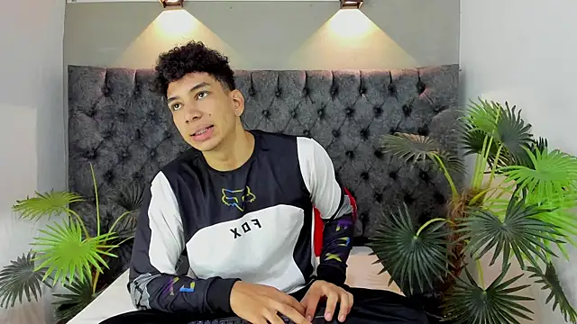 Snapshot of ALAN_REDINGER chatting on November 2025 01:00:01 PM ALAN REDINGER online show from November 2025 01:00:01 PM