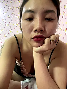 D2sweet online show from November 2025 04:17:02 PM