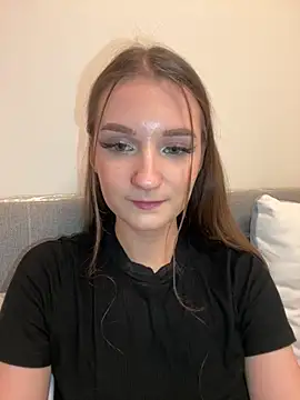 AdelinaEmber online show from November 2025 05:12:01 PM