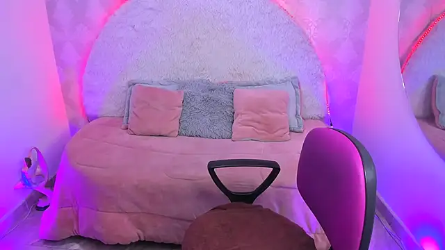 Sarita jane online show from November 2025 03:17:01 AM