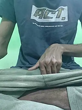 Snapshot of rockyy23boy chatting on November 2025 01:38:02 AM rockyy23boy online show from November 2025 01:38:02 AM