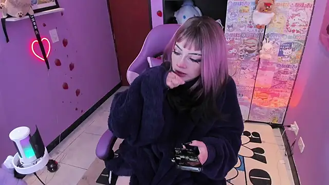 Vero Osb  online show from September 2025 12:11:01 AM