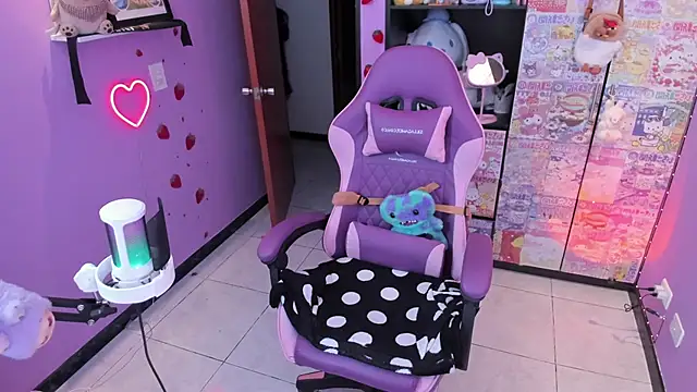 Vero Osb  online show from September 2025 11:31:02 PM