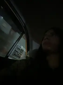 Isabella21  online show from February 2026 11:53:01 PM