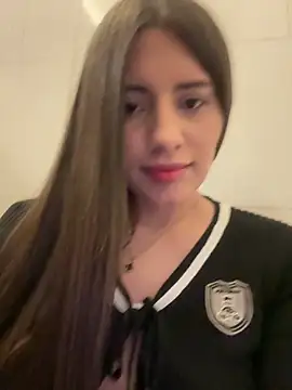 Isabella21  online show from February 2026 01:59:02 AM