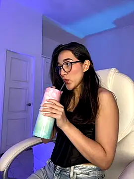 julieta jhonss online show from October 2025 01:25:02 AM