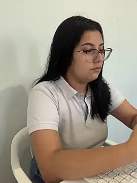 Velma star online show from October 2025 11:00:02 AM