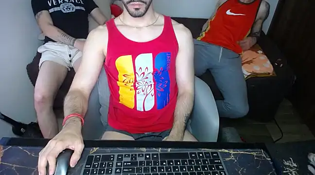 bossking017 online show from March 2025 06:30:01 PM