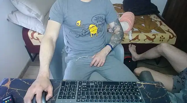 bossking017 online show from March 2025 03:18:02 PM