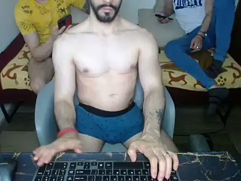 bossking017 online show from March 2025 05:32:02 AM