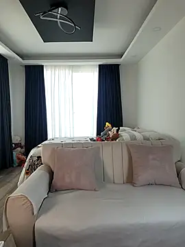 Snapshot of evasweett__ chatting on September 2025 06:52:01 PM evasweett online show from September 2025 06:52:01 PM