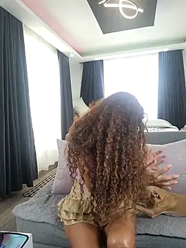 Snapshot of evasweett__ chatting on October 2025 05:22:02 PM evasweett online show from October 2025 05:22:02 PM