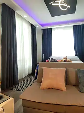 Snapshot of evasweett__ chatting on November 2025 05:45:03 PM evasweett online show from November 2025 05:45:03 PM