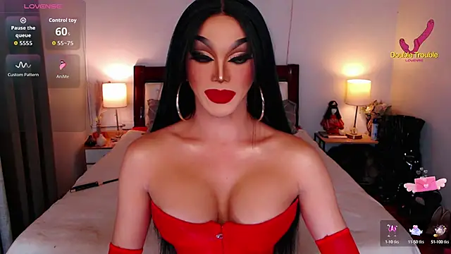 Snapshot of xQueenElektrax chatting on September 2025 01:40:02 AM xQueenElektrax online show from September 2025 01:40:02 AM