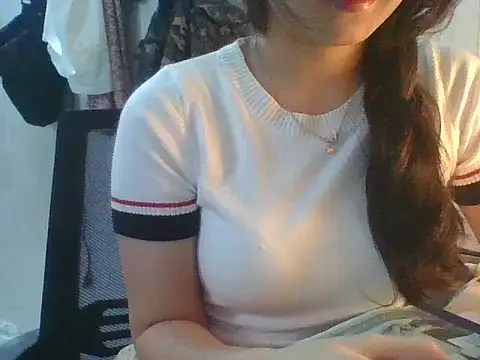 Linzly online show from October 2025 02:45:02 AM