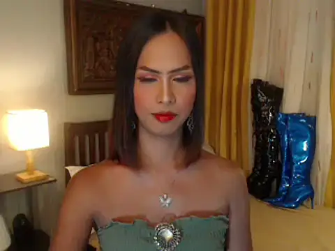 Snapshot of Nathalieheartt chatting on October 2025 02:00:02 AM Nathalieheartt online show from October 2025 02:00:02 AM