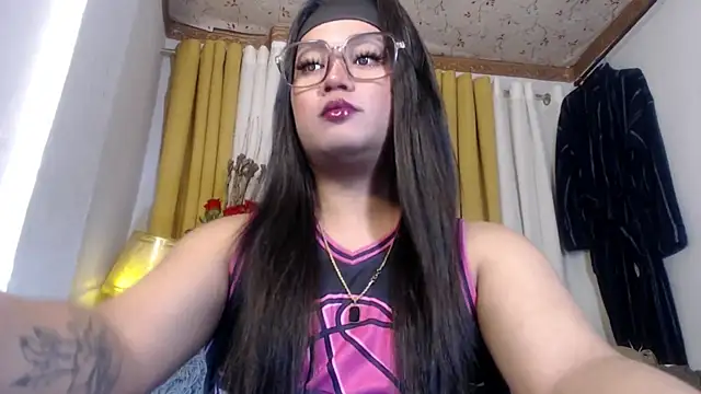 Snapshot of YourSweet-mich chatting on May 2026 02:49:02 PM YourSweet-mich online show from May 2026 02:49:02 PM