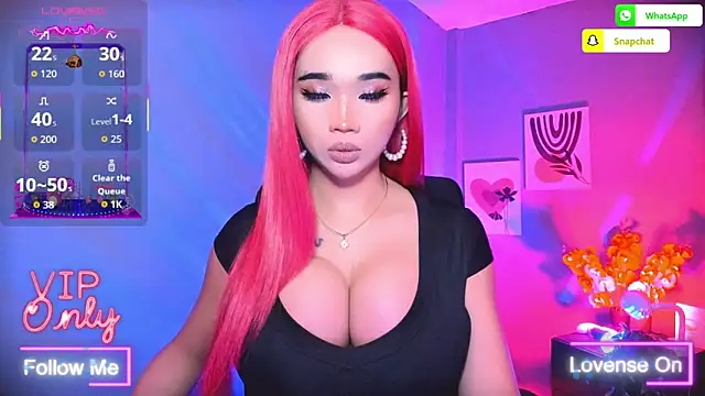 Snapshot of TriciaCumLoader chatting on February 2026 05:51:01 AM TriciaCumLoader online show from February 2026 05:51:01 AM