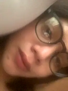 Snapshot of UrMajesticGODDESS chatting on November 2025 07:51:02 AM UrMajesticGODDESS online show from November 2025 07:51:02 AM