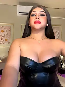 Snapshot of UrMajesticGODDESS chatting on November 2025 08:13:02 PM UrMajesticGODDESS online show from November 2025 08:13:02 PM