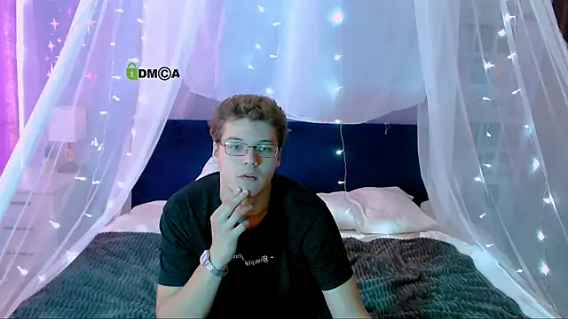 lucas long  online show from September 2025 08:24:01 AM