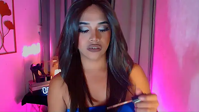 Lorainnelustts online show from February 2026 07:35:01 AM