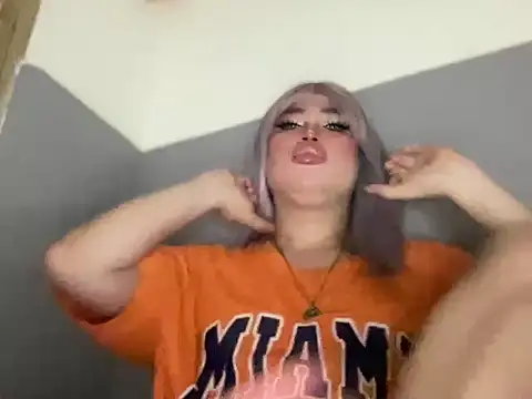 Snapshot of Naughtyrosecum chatting on December 2025 03:18:02 PM Naughtyrosecum online show from December 2025 03:18:02 PM