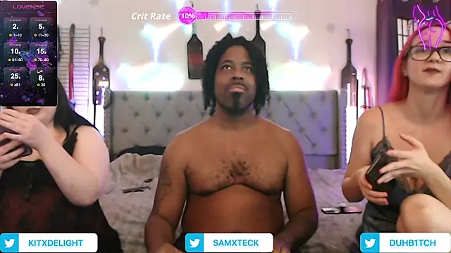 Snapshot of SamXTeck chatting on October 2025 12:30:02 AM SamXTeck online show from October 2025 12:30:02 AM