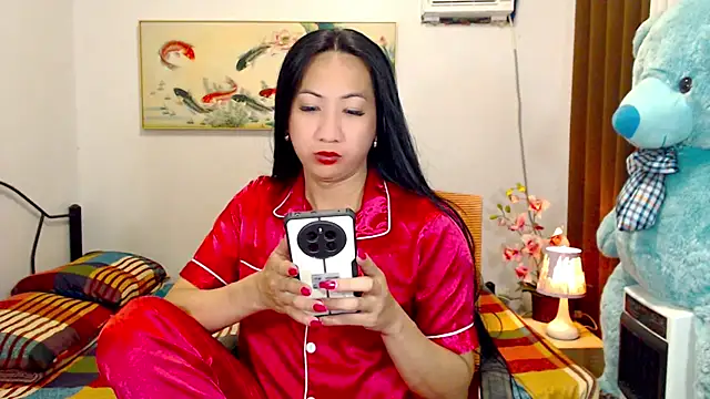 LovelyQueen69 online show from May 2026 01:20:02 PM