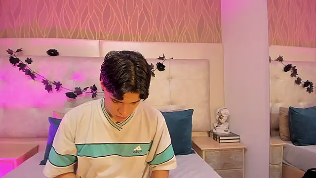 BenitoSaenz online show from December 2025 12:36:01 PM