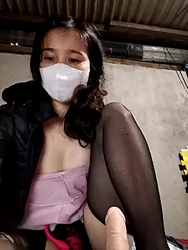 Snapshot of Baby-sexyass96 chatting on December 2025 09:44:01 PM Baby-sexyass96 online show from December 2025 09:44:01 PM