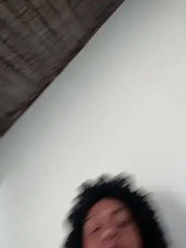 Snapshot of morenaluaa chatting on January 2026 10:20:01 AM morenaluaa online show from January 2026 10:20:01 AM