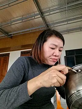 Hailey babe online show from December 2025 01:32:01 AM