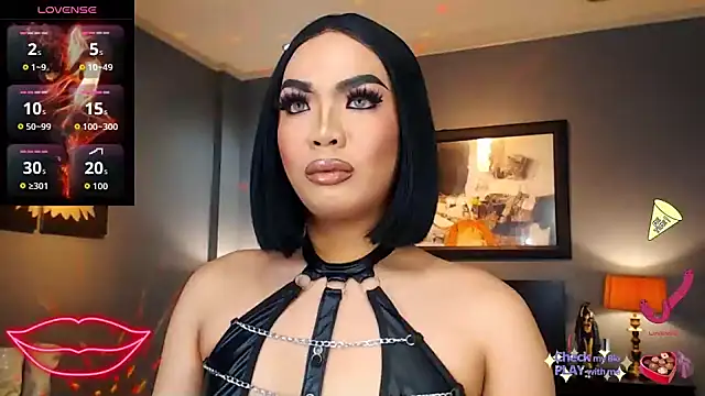 FridaHumphrey online show from September 2025 05:05:02 PM