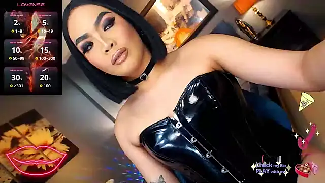 FridaHumphrey online show from September 2025 05:27:02 PM