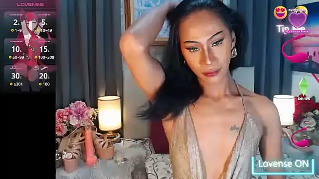 sassylatina online show from October 2025 01:50:02 PM