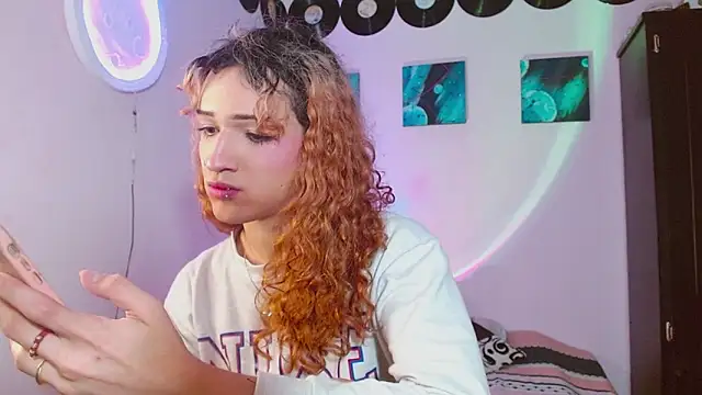 Snapshot of meghan_devil_ chatting on November 2025 02:12:02 AM meghan devil online show from November 2025 02:12:02 AM