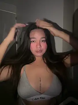 urasianlady online show from November 2025 03:11:01 PM