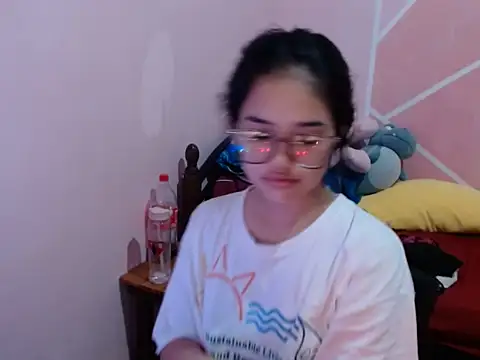 aaliyah walker online show from December 2025 09:40:02 AM