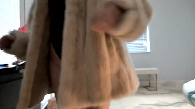 foxyroxymilf online show from November 2025 11:38:02 AM