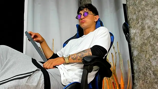 damiann wilians24 online show from September 2025 12:47:01 AM