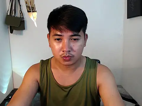 Snapshot of JboyGiant005 chatting on October 2025 06:09:01 AM JboyGiant005 online show from October 2025 06:09:01 AM