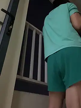 Snapshot of Mei-Mei89 chatting on November 2025 10:10:02 PM Mei-Mei89 online show from November 2025 10:10:02 PM