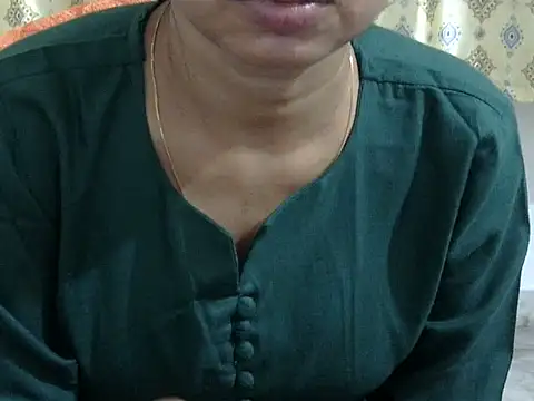 Snapshot of CHAMELI4747 chatting on May 2026 01:48:01 PM CHAMELI4747 online show from May 2026 01:48:01 PM