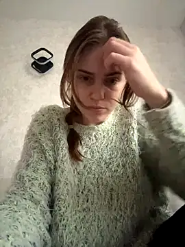 Delilah Leila online show from November 2025 01:21:02 PM