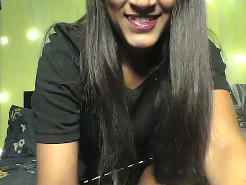 mickle james online show from November 2025 04:51:02 PM