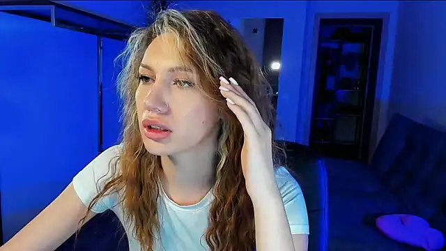 MariGven online show from February 2026 01:42:01 PM