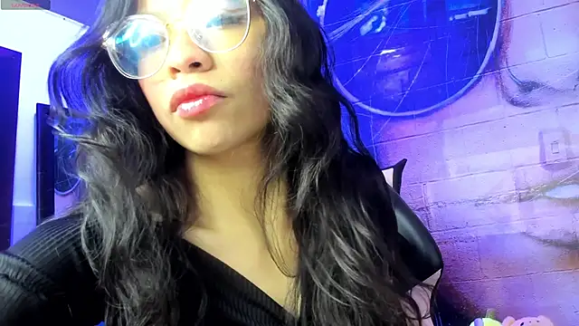 Giaa rossi online show from September 2025 01:05:02 PM