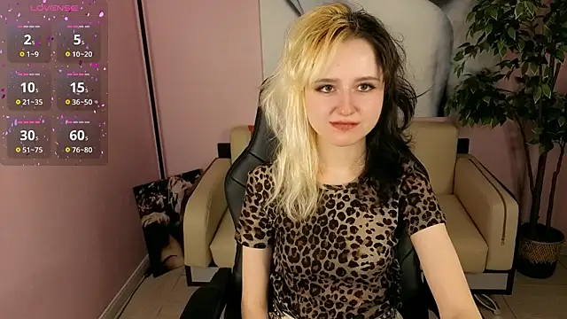 girl next doorr online show from March 2026 01:07:02 PM